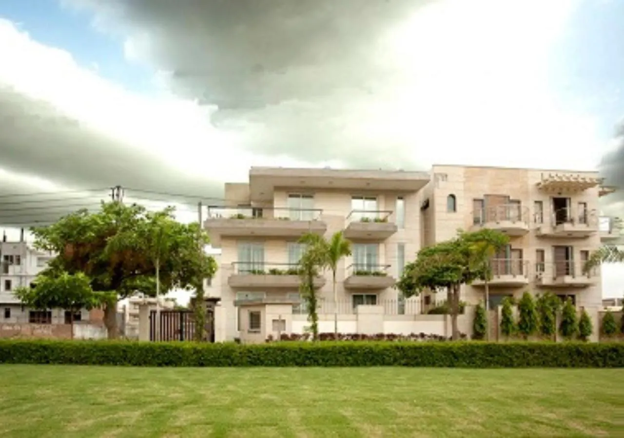 *** Bed & Breakfast Perch Service Apartment- Sector 40 Gurgaon India